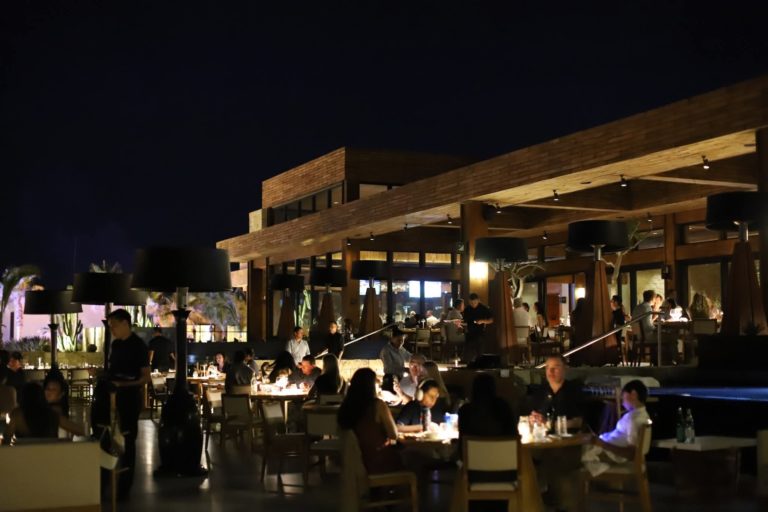 Nobu Los Cabos: el destino donde el amor se vive sin prisas