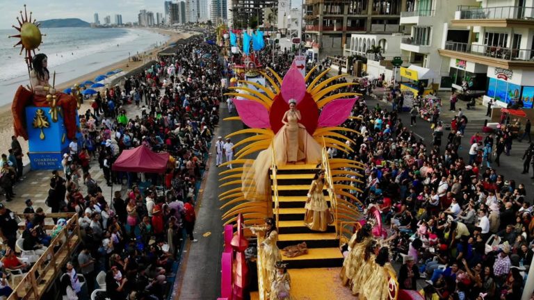 Mazatlán se alista para vivir el carnaval más alegre de México