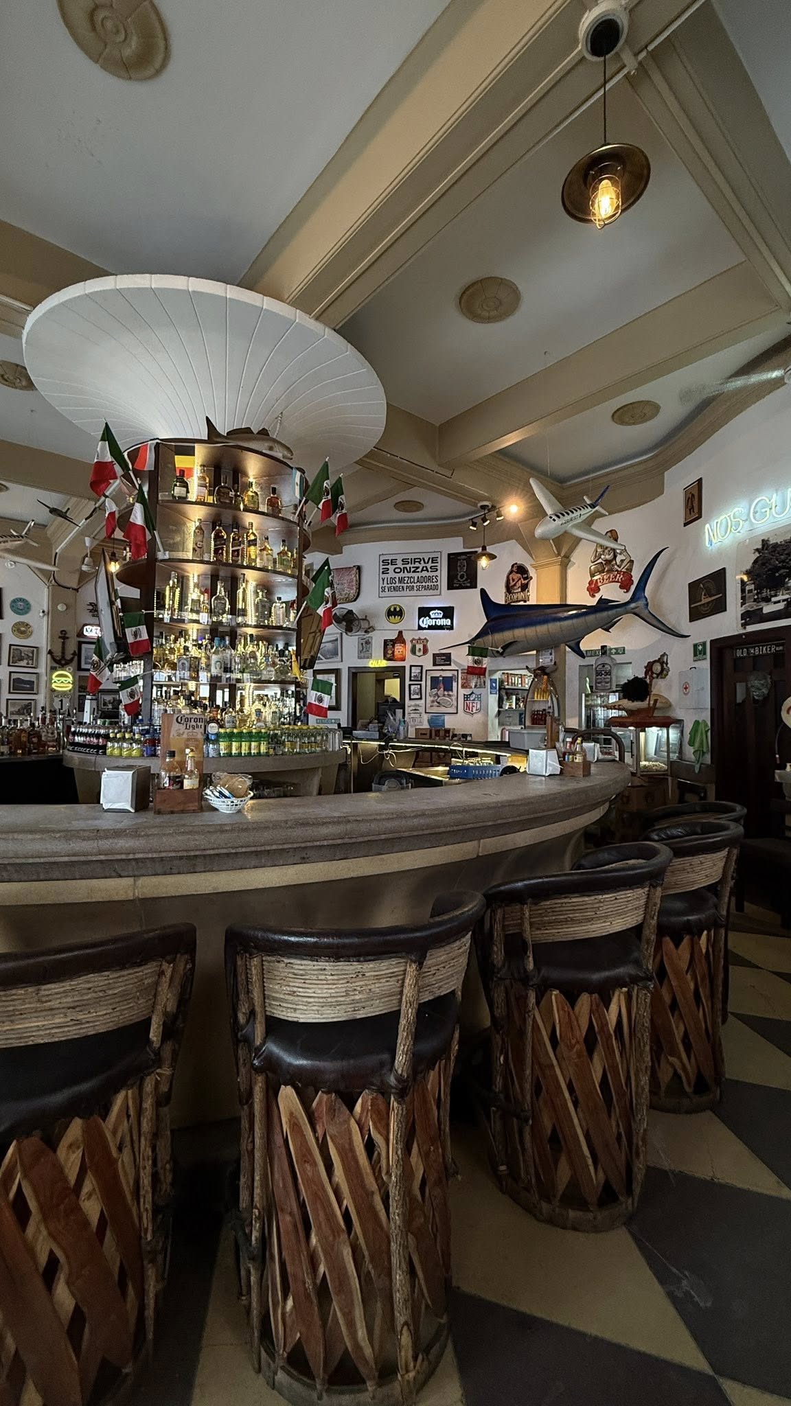 centro historico de manzanillo actividades bar