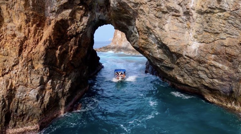 Manzanillo, un paseo por el corazón vivo del puerto