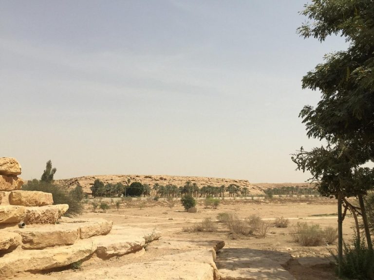 the-valley-is-dry-with