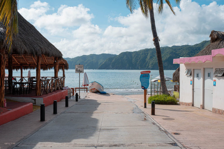Cuastecomates: la primera playa inclusiva en México