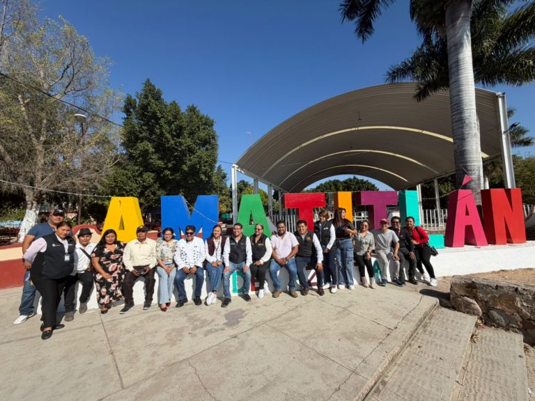 Diputado Pavel Gaspar Lleva Alegría a los Niños de Amatitlán de Azueta