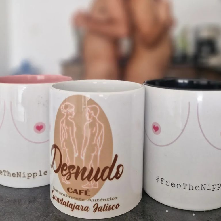 Desnudo Café: espresso, yoga y cuerpos sin filtros