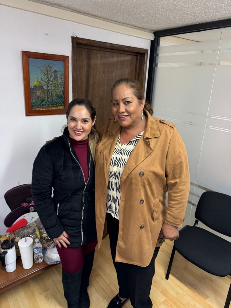 Atiende Gabriela Chumacero peticiones ciudadanas sobre registro civil