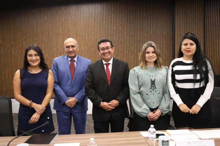 Comparece secretario de Desarrollo Económico y Trabajo ante Comisión del Congreso