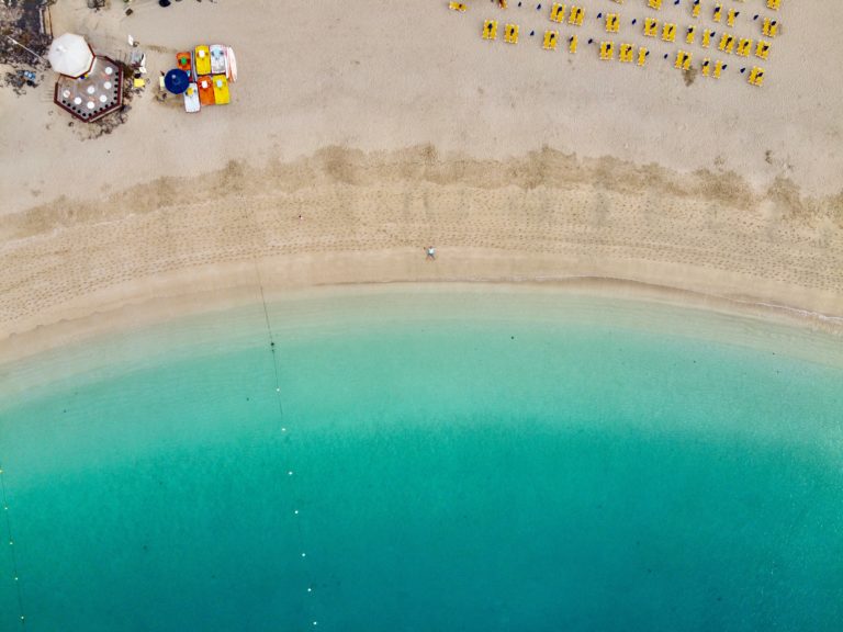 Overturismo en las Islas Canarias: viajar, ¿pero a qué costo?