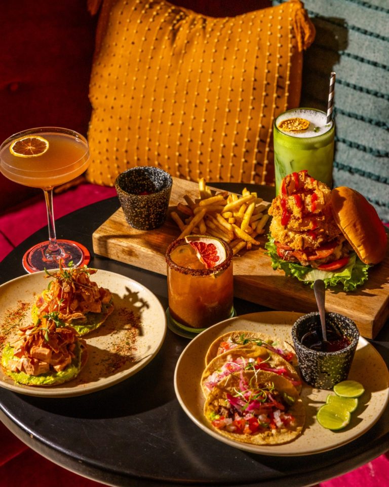 HSF-lounge-happy-hour-05 Large