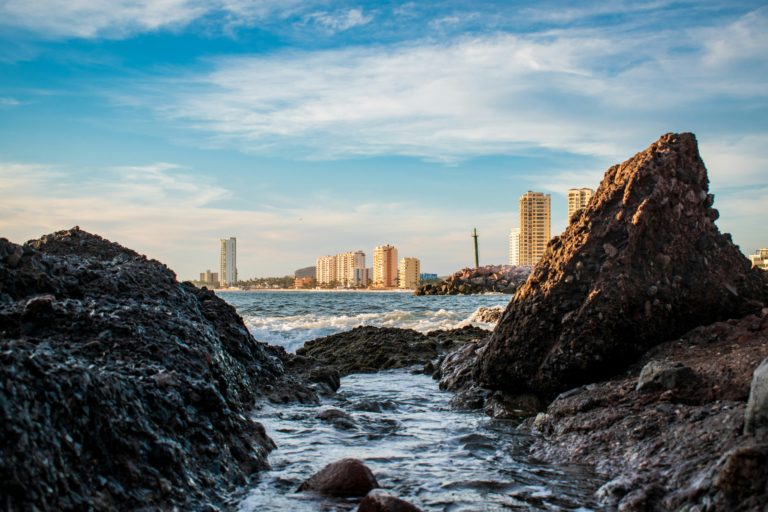 Mazatlán en Semana Santa: playas, precios y diversión